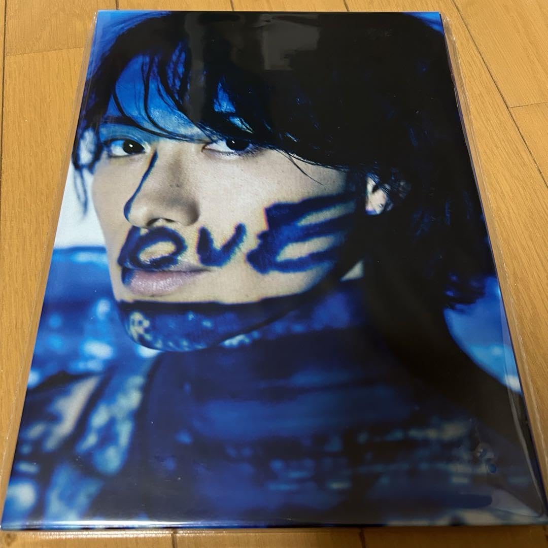 戸塚祥太 guerrilla love スウェットシャツ　Tシャツ スウェットTシャツ戸塚祥太SoloTour2024 guerrilla love - メルカリ